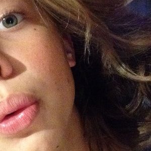 Meet your Posher, Lacey