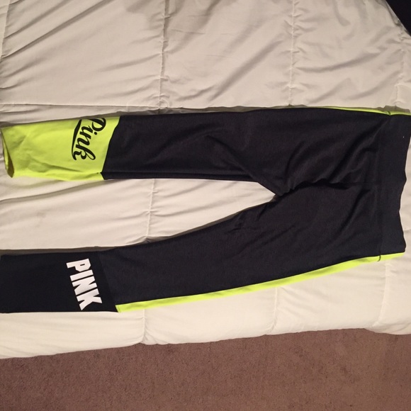 PINK Victoria's Secret Pants - Victoria secret Pink Ultimate Yoga.