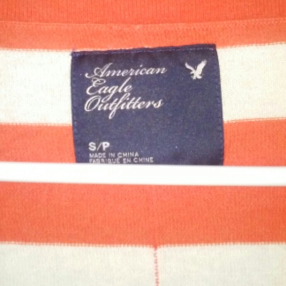 Lightweight V-Neck - Picture 3 of 3