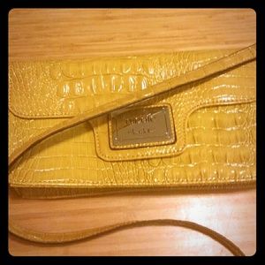 Yellow/mustard Sholder purse