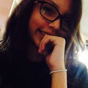 Meet your Posher, Savannah