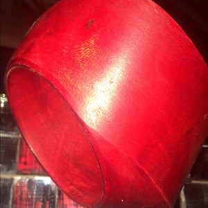 Red wood chunky bracelet