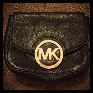 Michael kors cross body