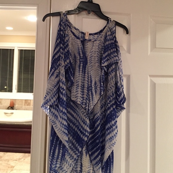 Ruffle tie dye top