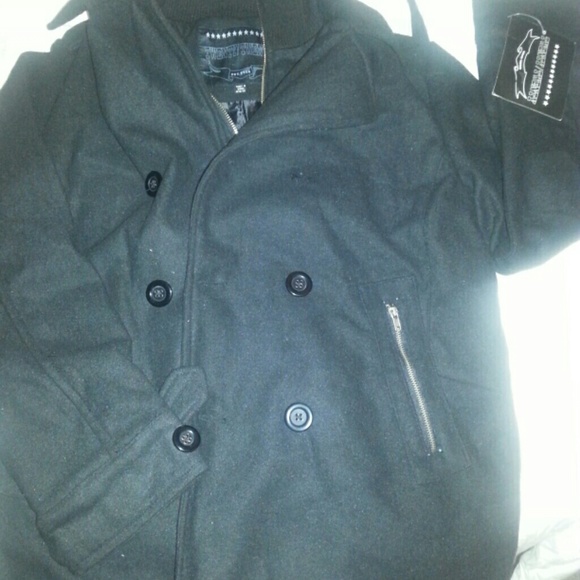 Coat - Picture 2 of 4