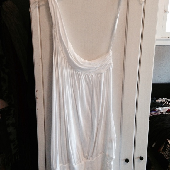 White, cotton, one shoulder shirt