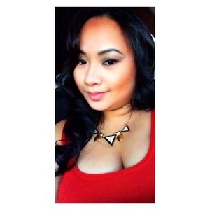 Meet your Posher, Lina