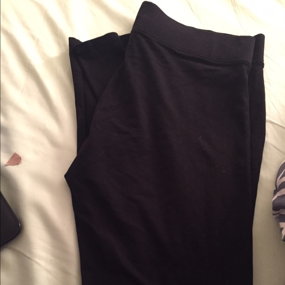 Hue black stretch leggings