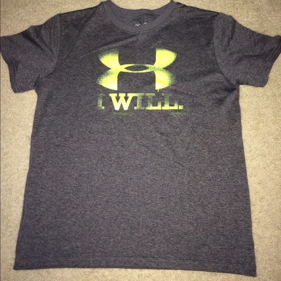 💰💰SOLD💰💰Boys Under Armour shirt