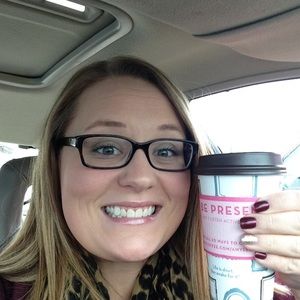 Meet your Posher, Amelia