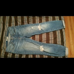 Distressed boyfriend jeans