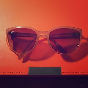 Ray Ban Cat Eye!!! 😎😍