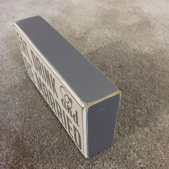 Signs - Picture 4 of 4