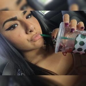 Meet your Posher, Briana