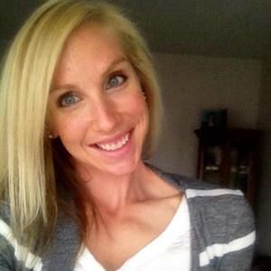 Meet your Posher, Lora