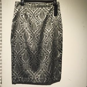 Silver and black jacquard pencil skirt