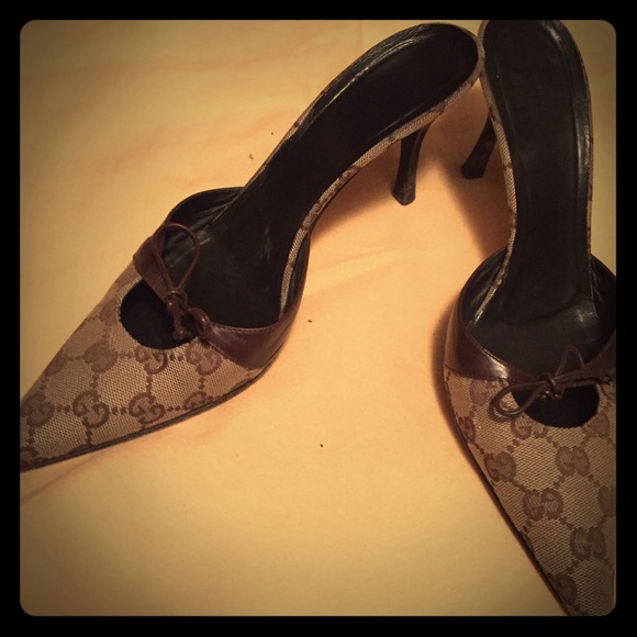 Authentic Gucci pumps