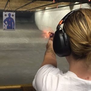 Meet your Posher, Candice