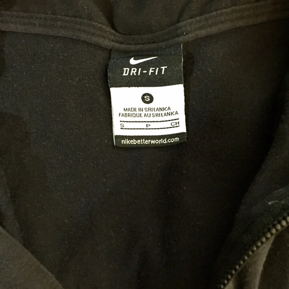 Nike Black Jacket - Picture 2 of 4