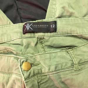 Kardashian Kollection cargos