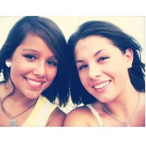 Meet your Posher, Alexis