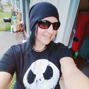 Meet your Posher, Lana