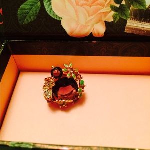 Gorgeous tea party ring
