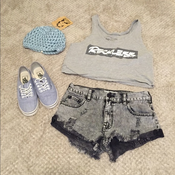 Pacsun: Slouchy high waisted washed denim shorts.