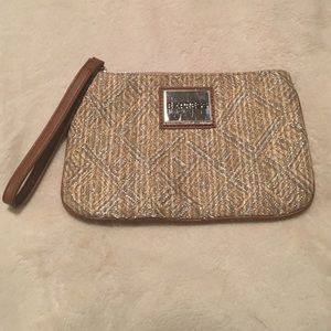 Express wristlet