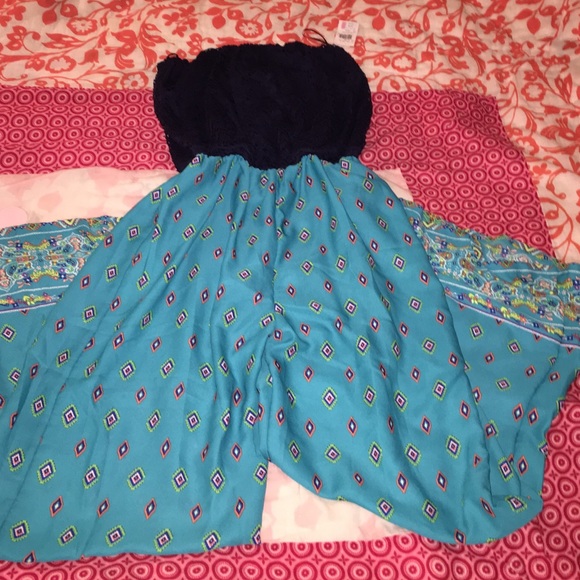 NWT!! Long cute strapless romper❣