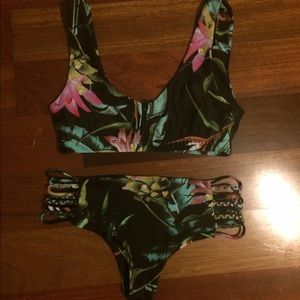 Stone fox swim black ginger set