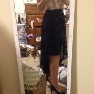 Black high-low skirt