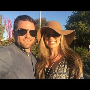 Meet your Posher, Victoria