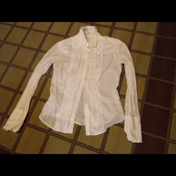 White soft cotton white button down shirt
