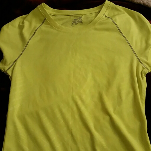 Athletic shirt