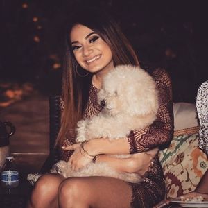 Meet your Posher, Sara
