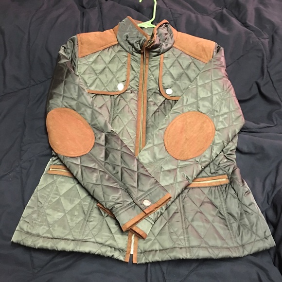 NWOT Vince Camuto quilted belted jacket