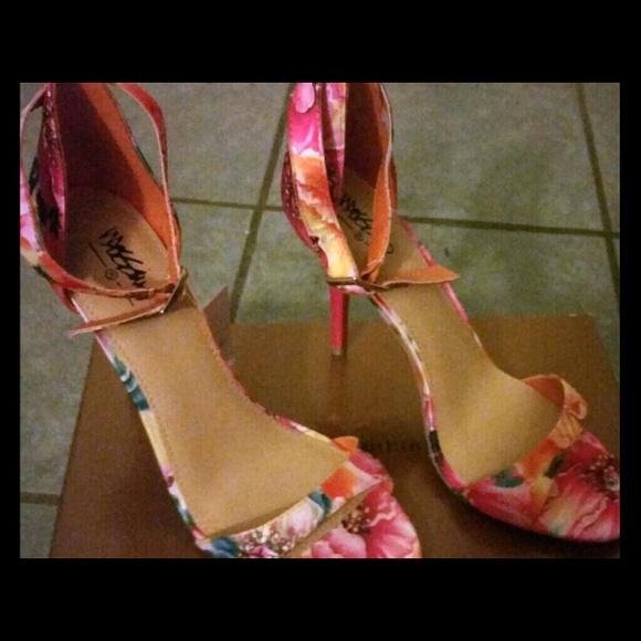 Mossimo Gorgeous Pink Heels