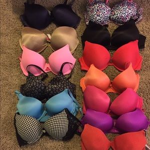 13 Victoria's Secret Bras