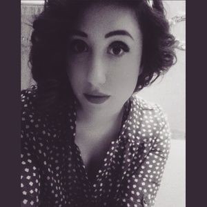 Meet your Posher, Stephanie