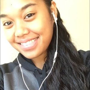 Meet your Posher, Jasmine