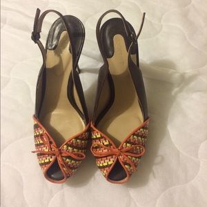 Joan & David brown peek a boo sling back heels sz7