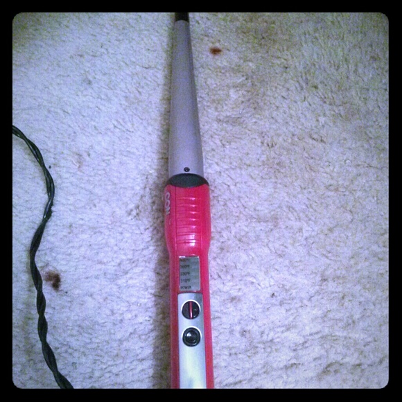 Curling wand.