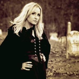 Meet your Posher, Bobbie