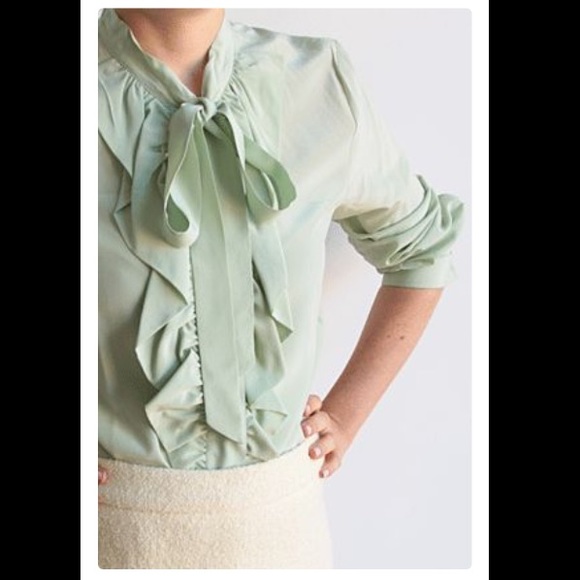 Marc Jacobs Mint Green Tie Blouse. Sz 4