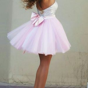 Meet your Posher, Aisha