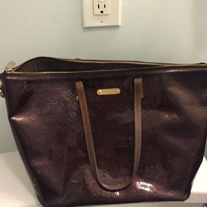 I am selling this amazing Louis Vuitton bag!