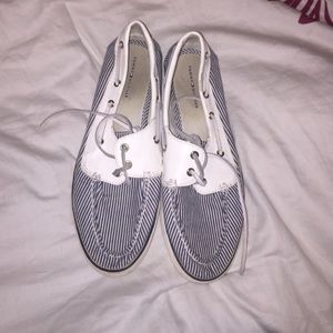 Tommy Hilfiger boat shoes
