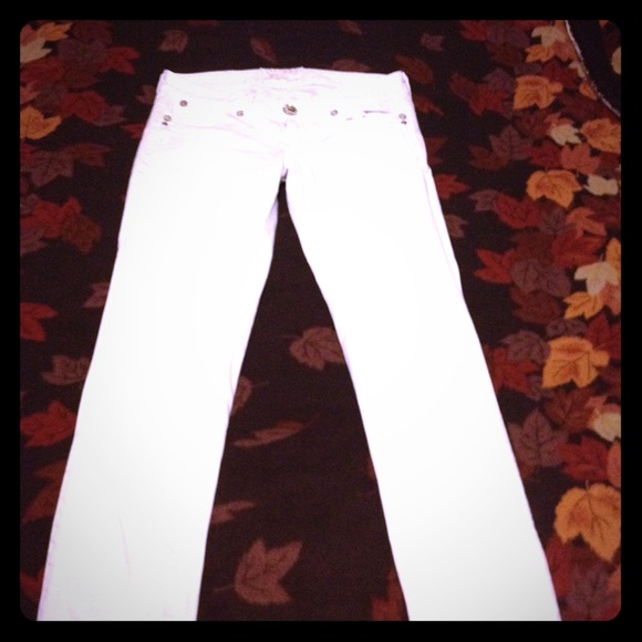 White GUESS jeans