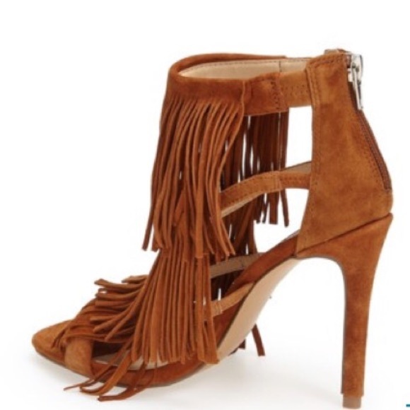STEVE MADDEN 'Fringly' Sandal (Women) - Picture 1 of 4